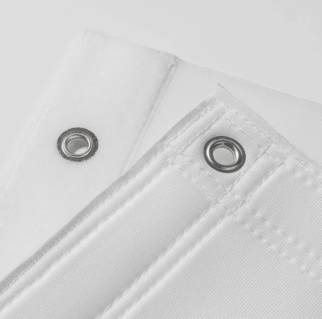 Tela técnica blanca para pantalla de impacto de simulador de golf.